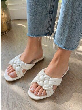 Kaanas White Braided Knot Slide Sandals Sz 9
